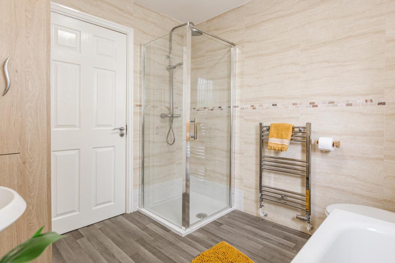 Oxheys House - 5 Bedrooms Contractors Parking Preston  Exteriér fotografie